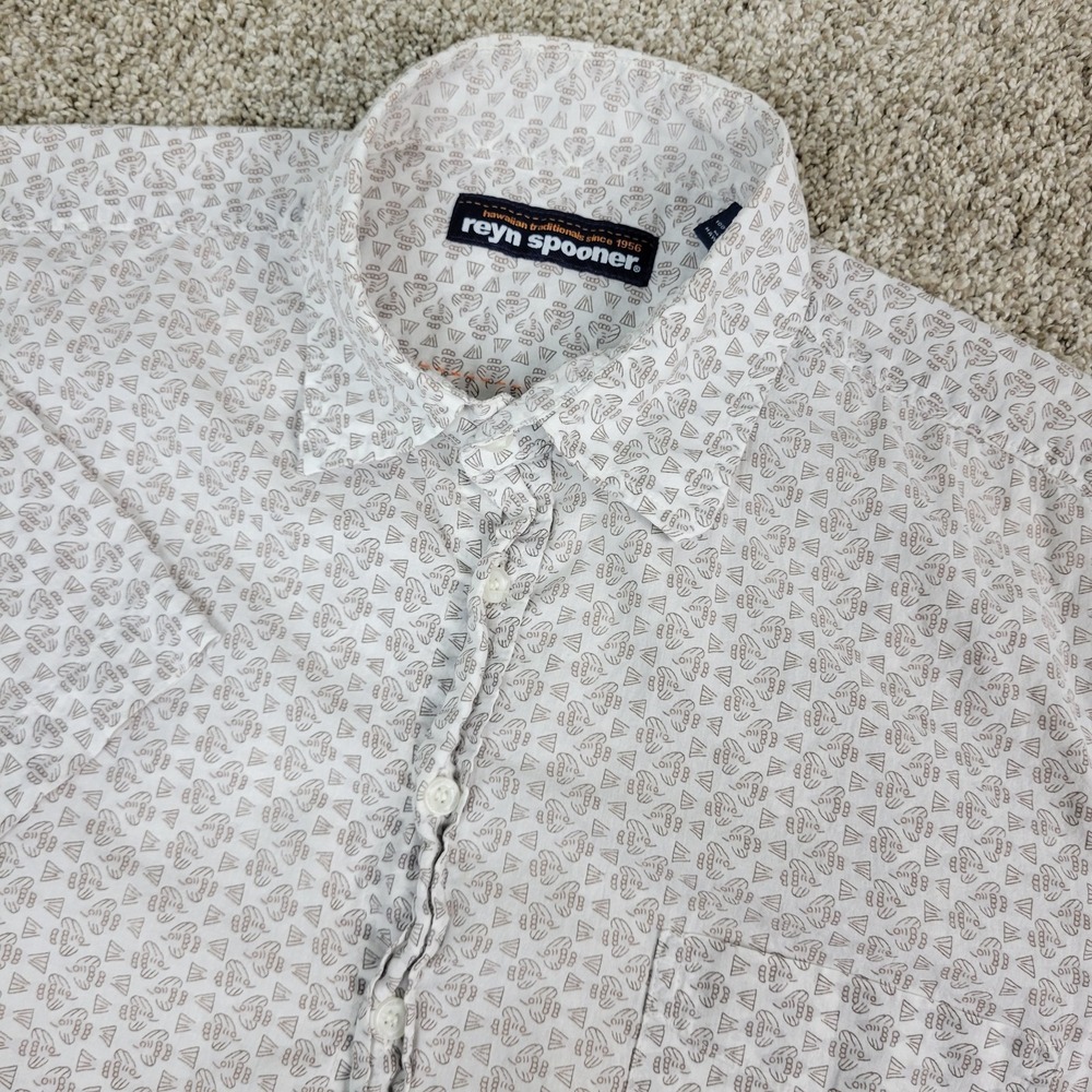 Reyn Spooner Mens Large White AOP Fish Button Up Short Sleeve